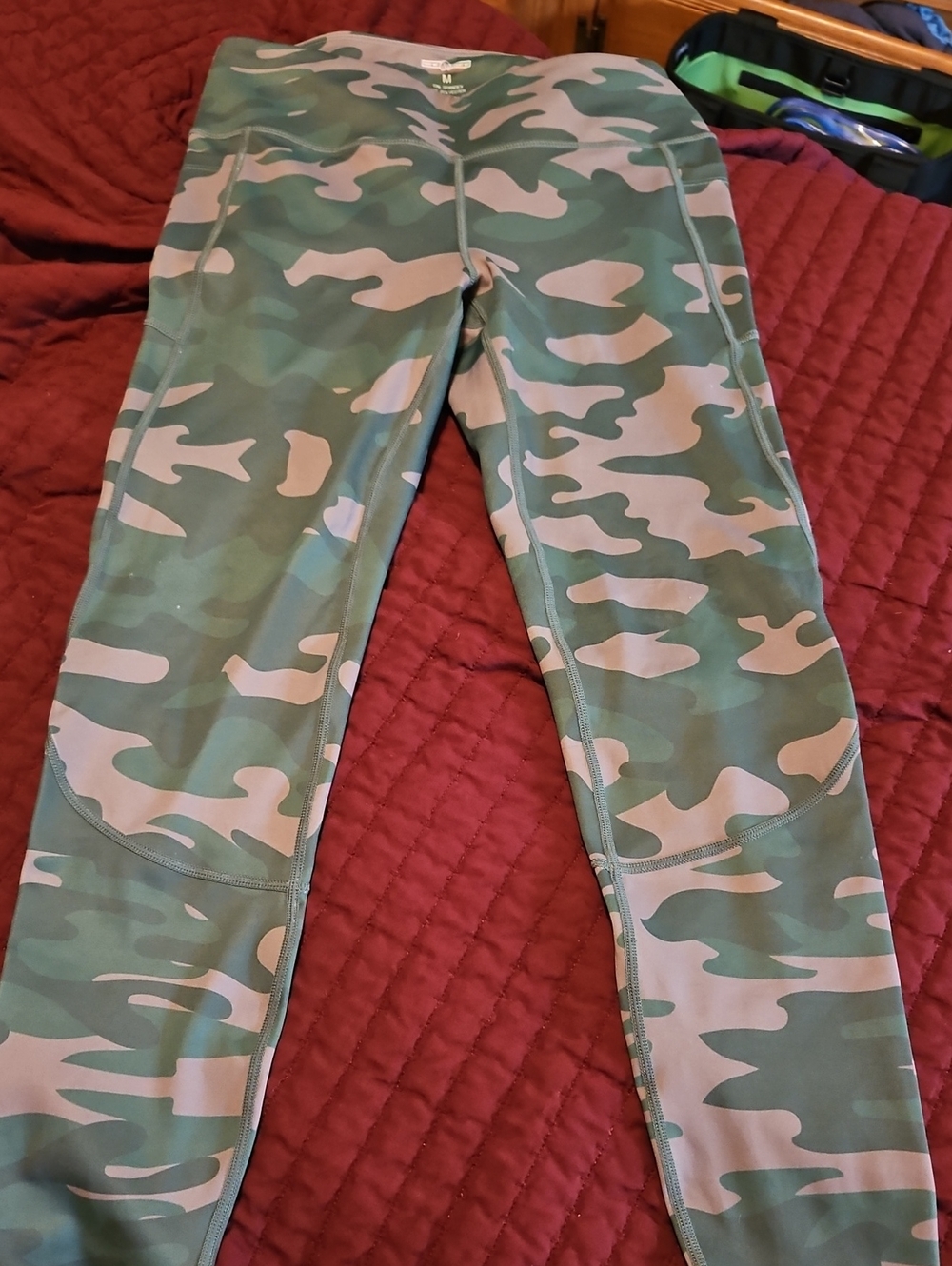 Feed Me Fight Me Full Length Green Camo Leggings (M)